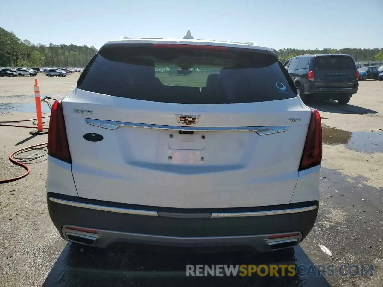 6 Photograph of a damaged car 1GYKNCRS2MZ209820 CADILLAC XT5 2021