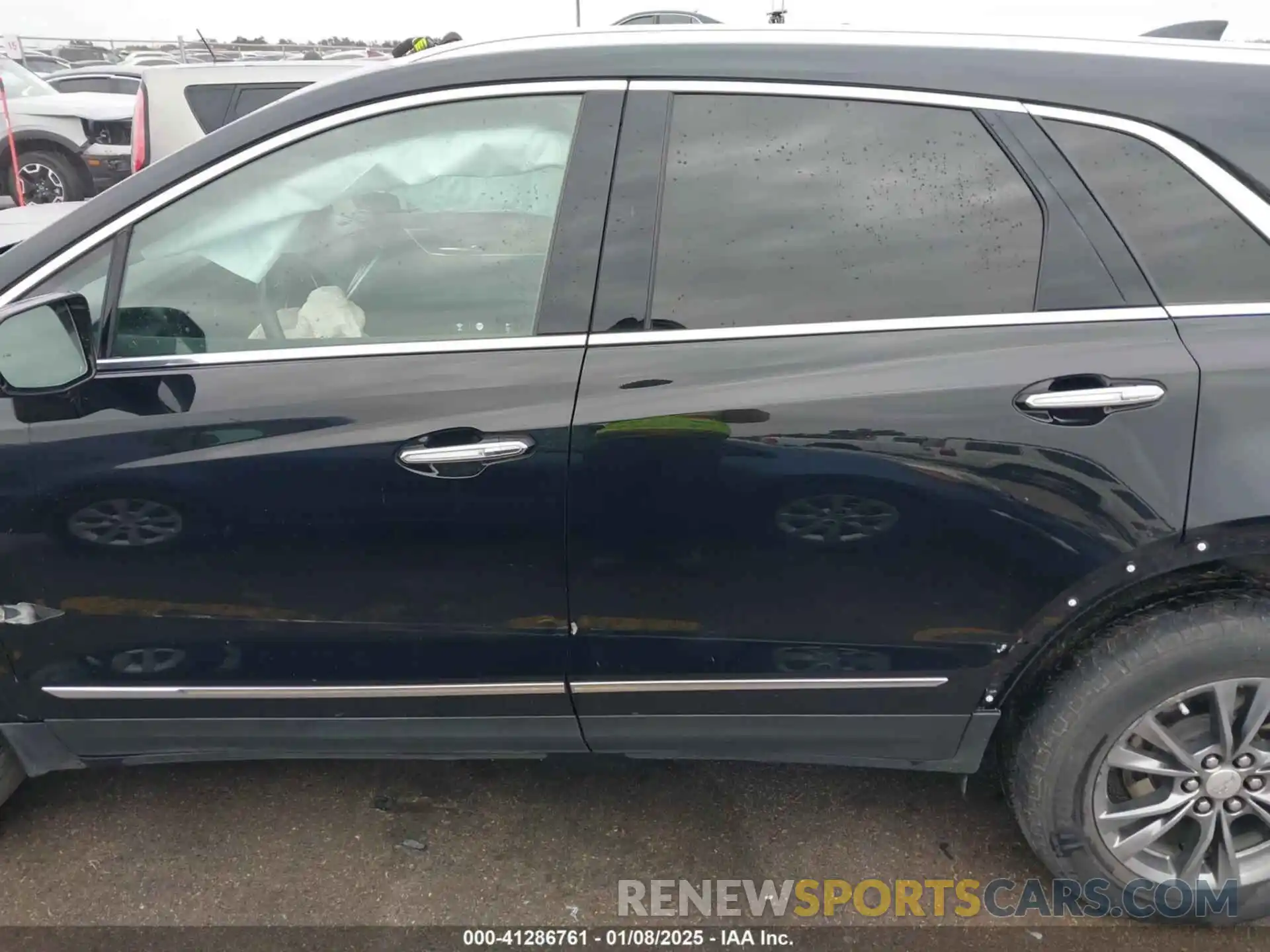 15 Photograph of a damaged car 1GYKNCRS3MZ103893 CADILLAC XT5 2021