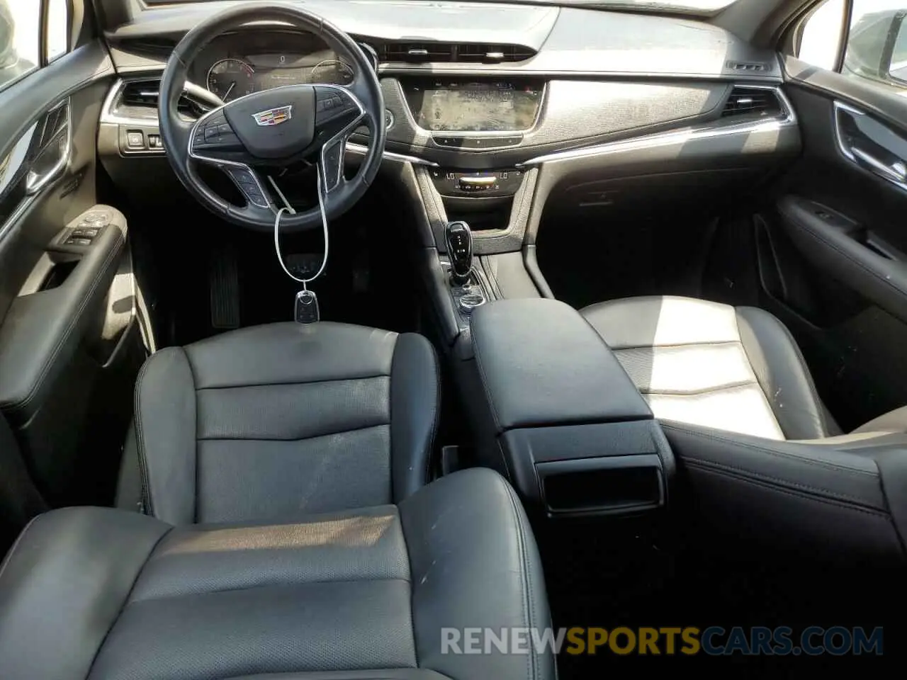 8 Photograph of a damaged car 1GYKNCRS4MZ101635 CADILLAC XT5 2021