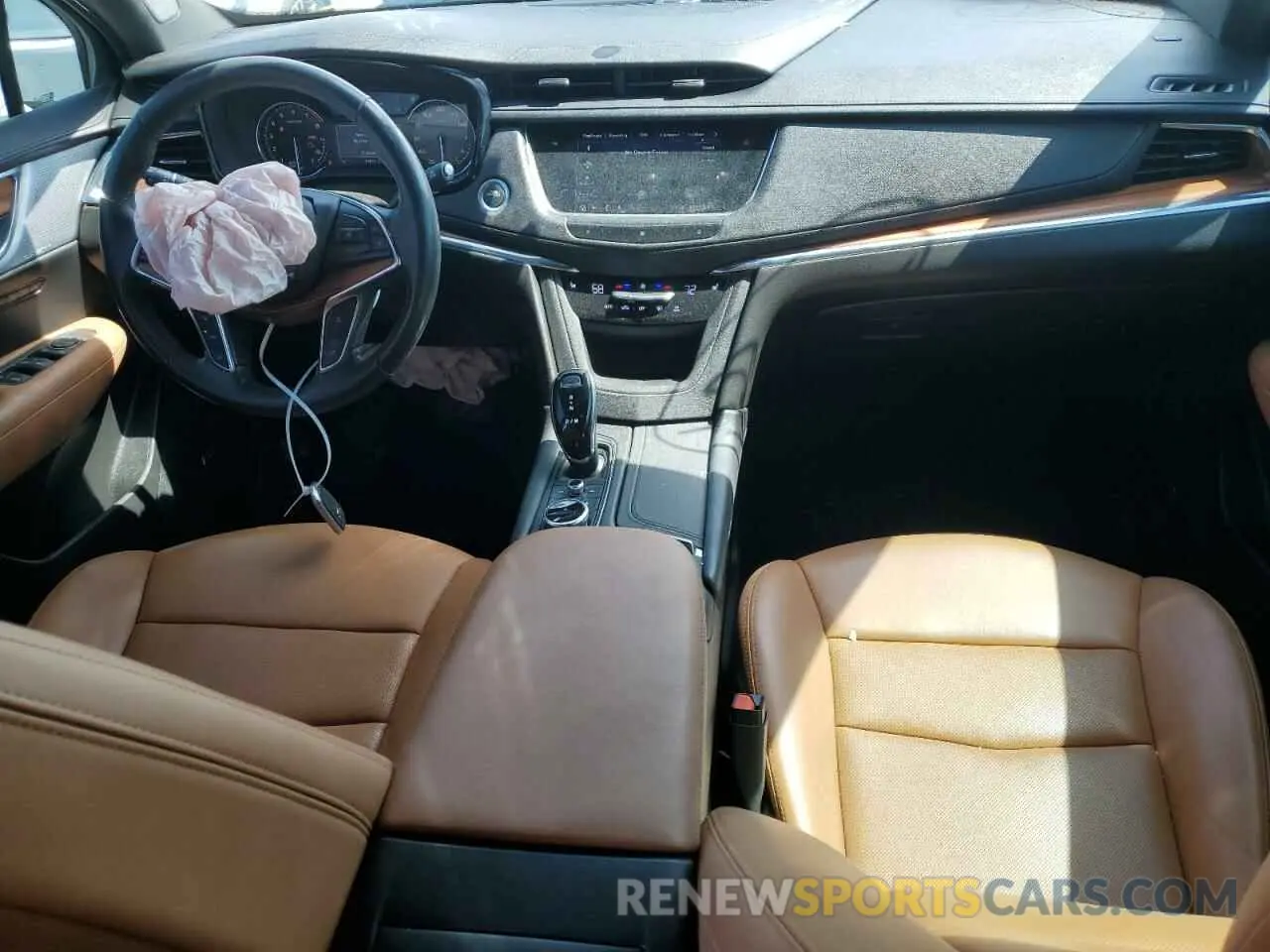 8 Photograph of a damaged car 1GYKNCRS7MZ115531 CADILLAC XT5 2021