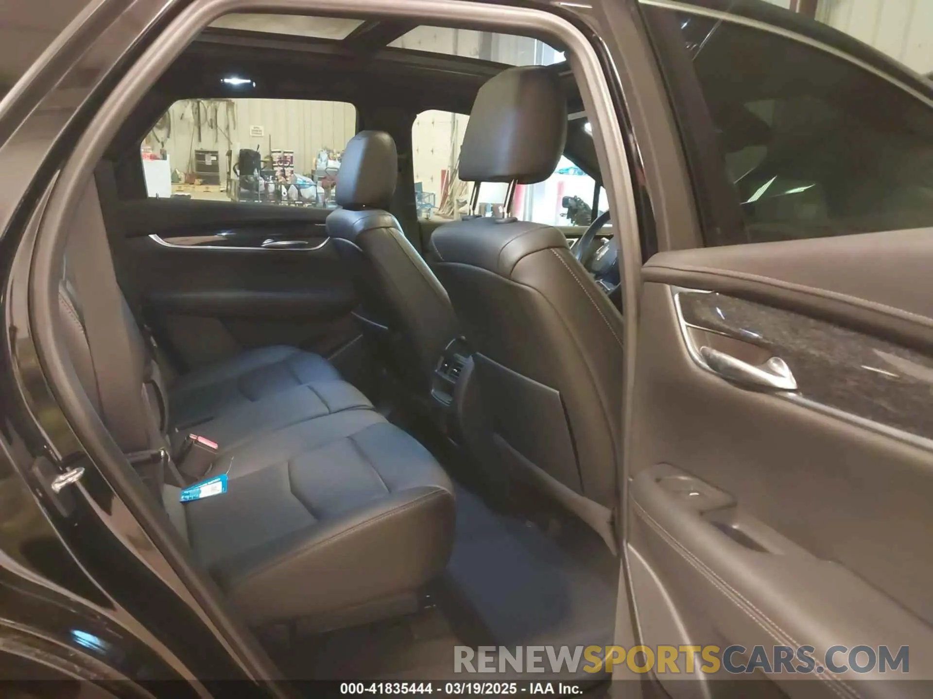 8 Photograph of a damaged car 1GYKNDR41MZ129884 CADILLAC XT5 2021