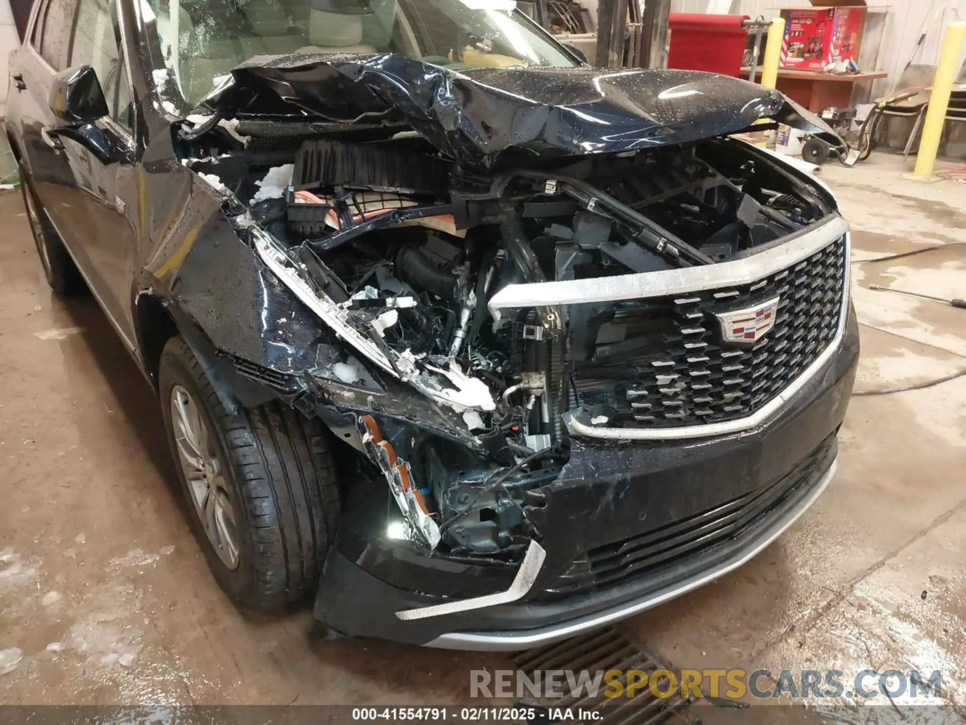 6 Photograph of a damaged car 1GYKNDR41MZ156521 CADILLAC XT5 2021