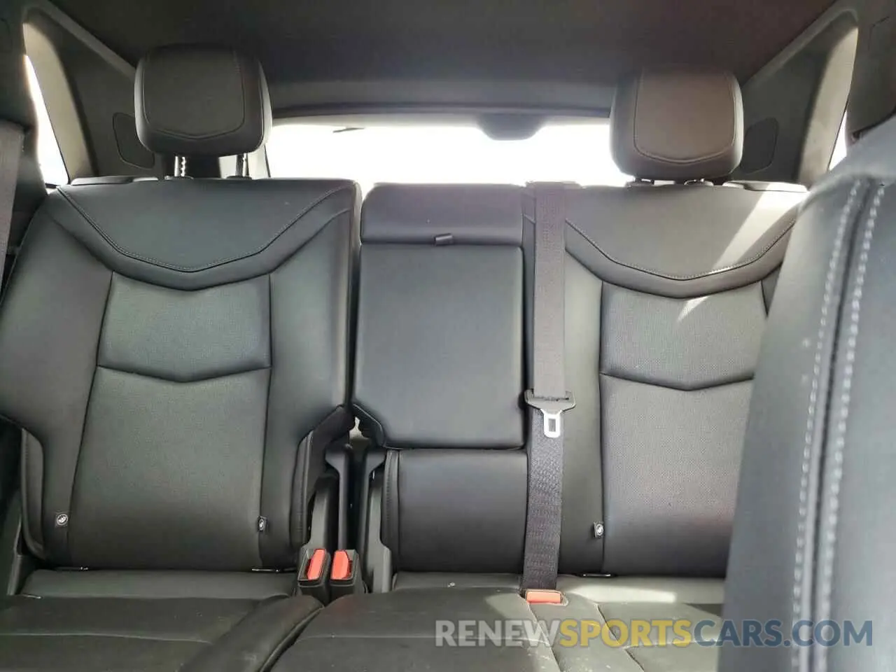 10 Photograph of a damaged car 1GYKNDRS0MZ111567 CADILLAC XT5 2021