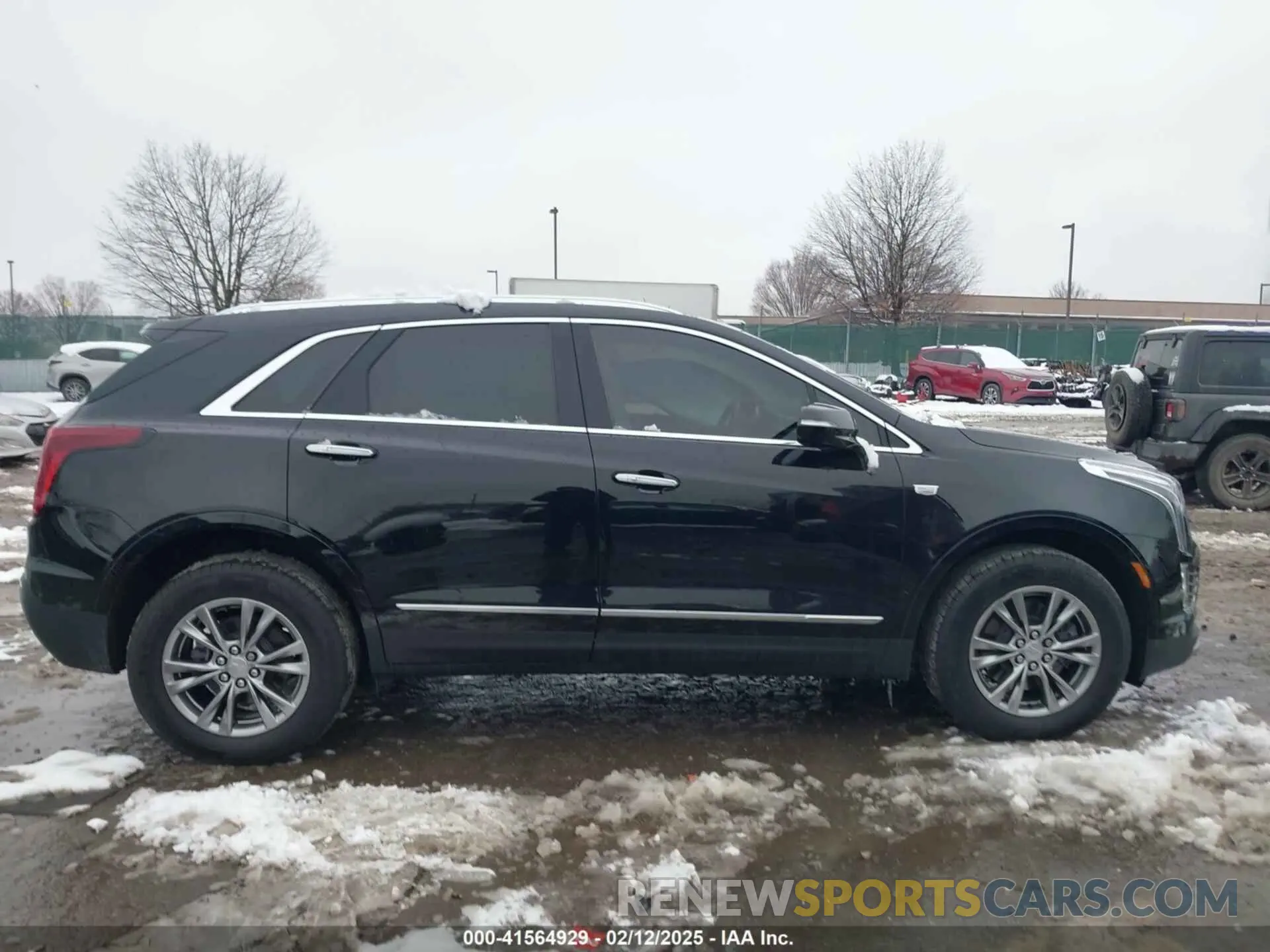12 Photograph of a damaged car 1GYKNDRS0MZ220904 CADILLAC XT5 2021