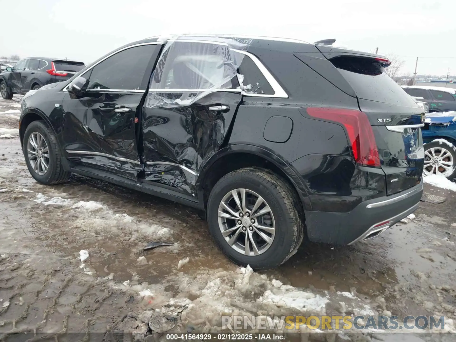 3 Photograph of a damaged car 1GYKNDRS0MZ220904 CADILLAC XT5 2021