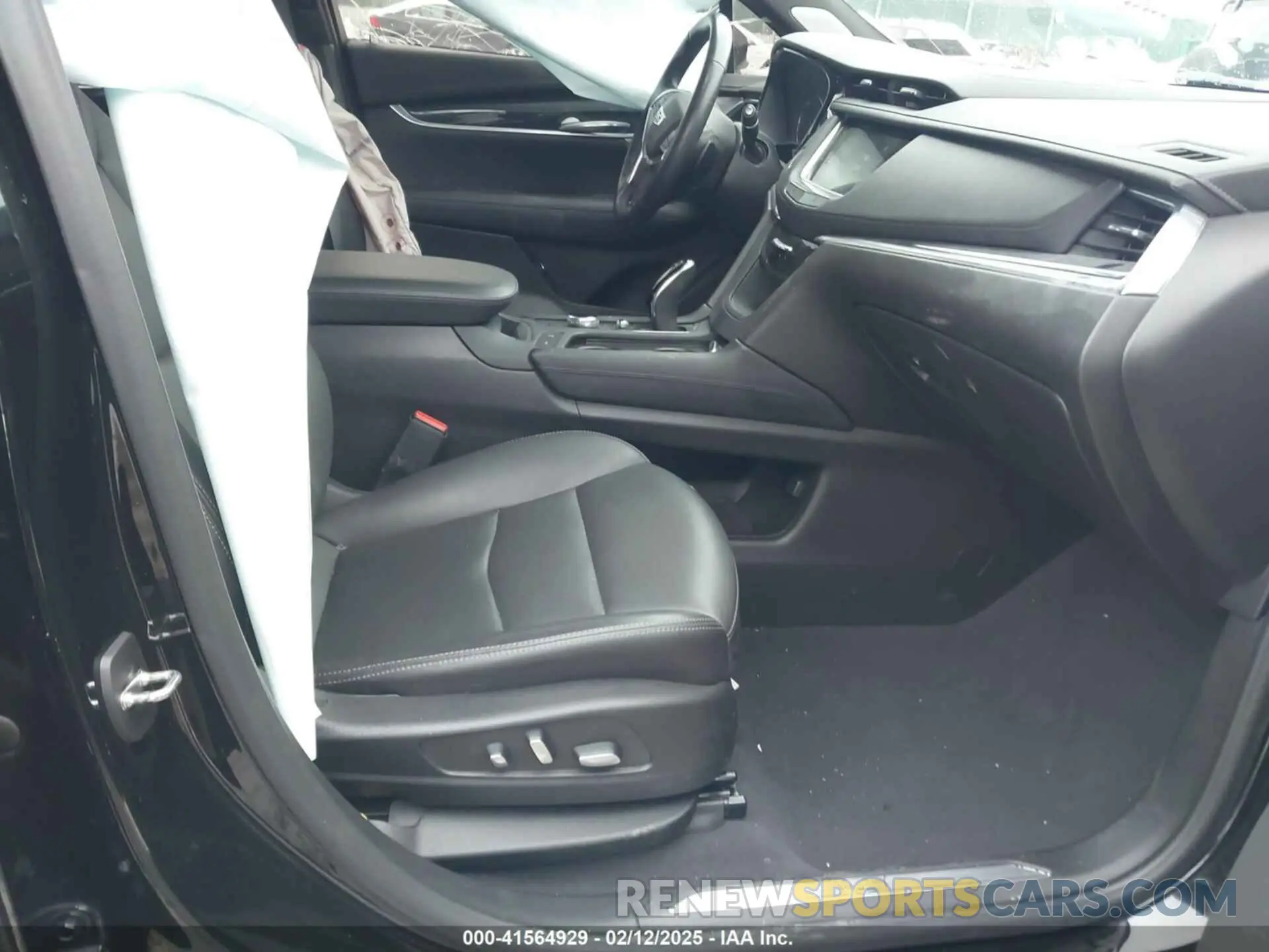 5 Photograph of a damaged car 1GYKNDRS0MZ220904 CADILLAC XT5 2021