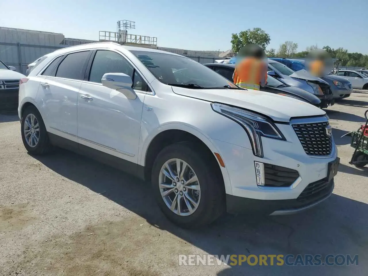 4 Photograph of a damaged car 1GYKNDRS2MZ220256 CADILLAC XT5 2021