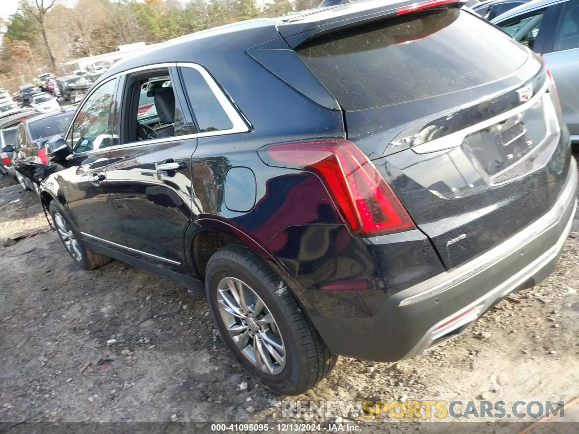 3 Photograph of a damaged car 1GYKNDRS5MZ122287 CADILLAC XT5 2021