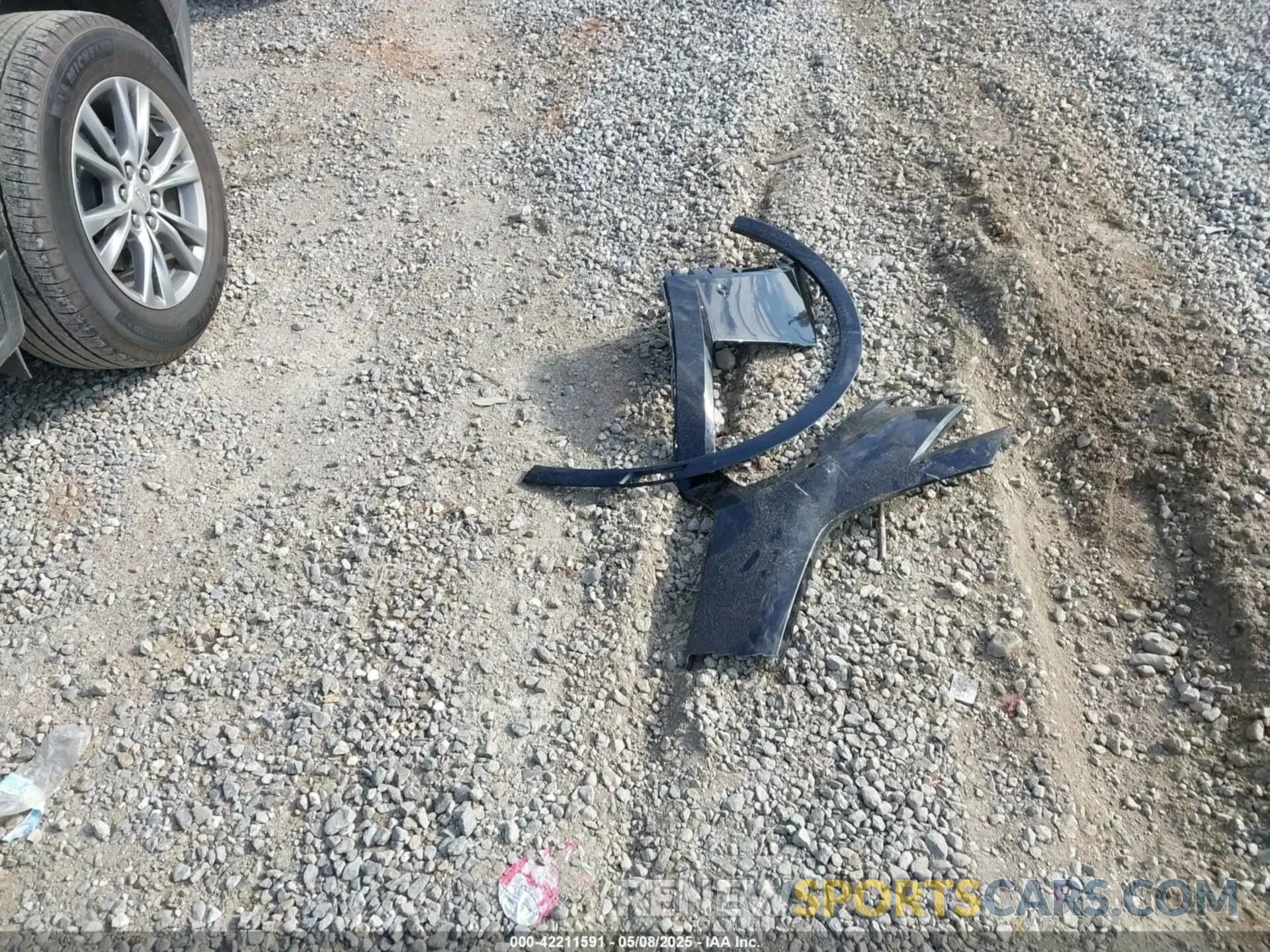 12 Photograph of a damaged car 1GYKNDRS6MZ207154 CADILLAC XT5 2021