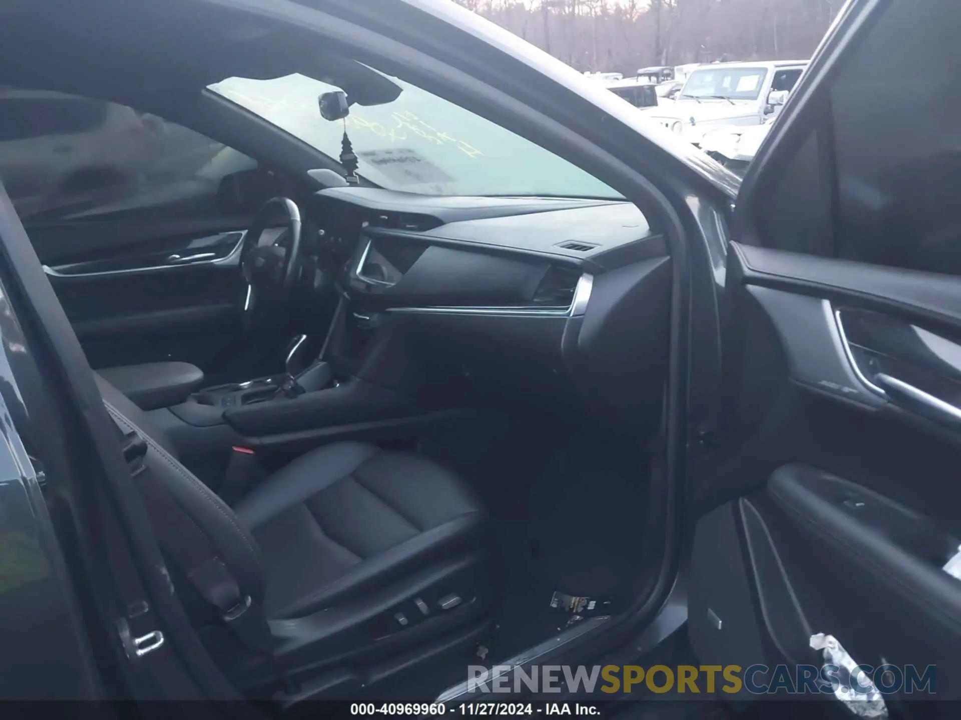 5 Photograph of a damaged car 1GYKNDRS8MZ138788 CADILLAC XT5 2021