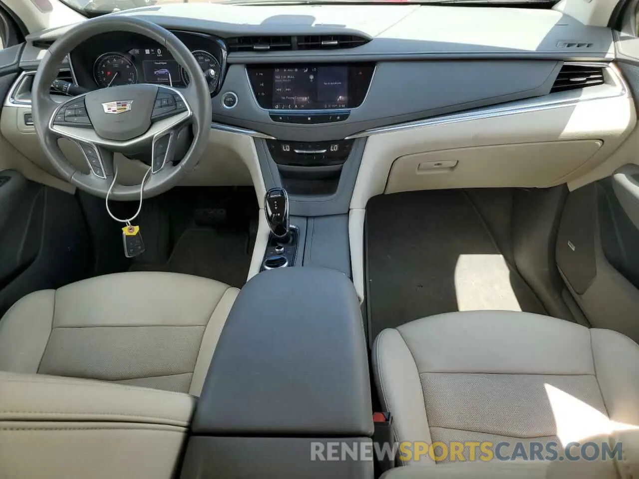 8 Photograph of a damaged car 1GYKNDRSXMZ138761 CADILLAC XT5 2021