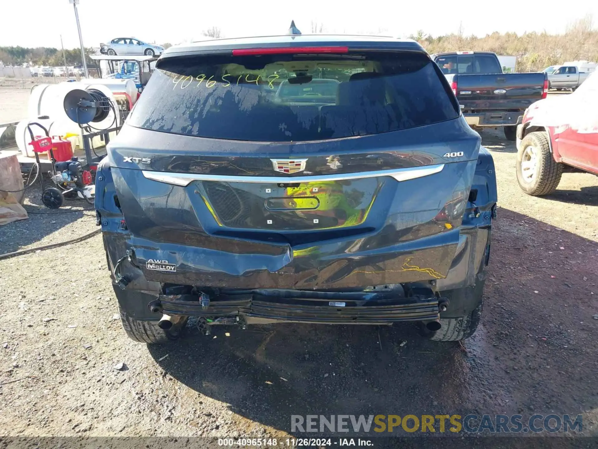17 Photograph of a damaged car 1GYKNDRSXMZ170187 CADILLAC XT5 2021