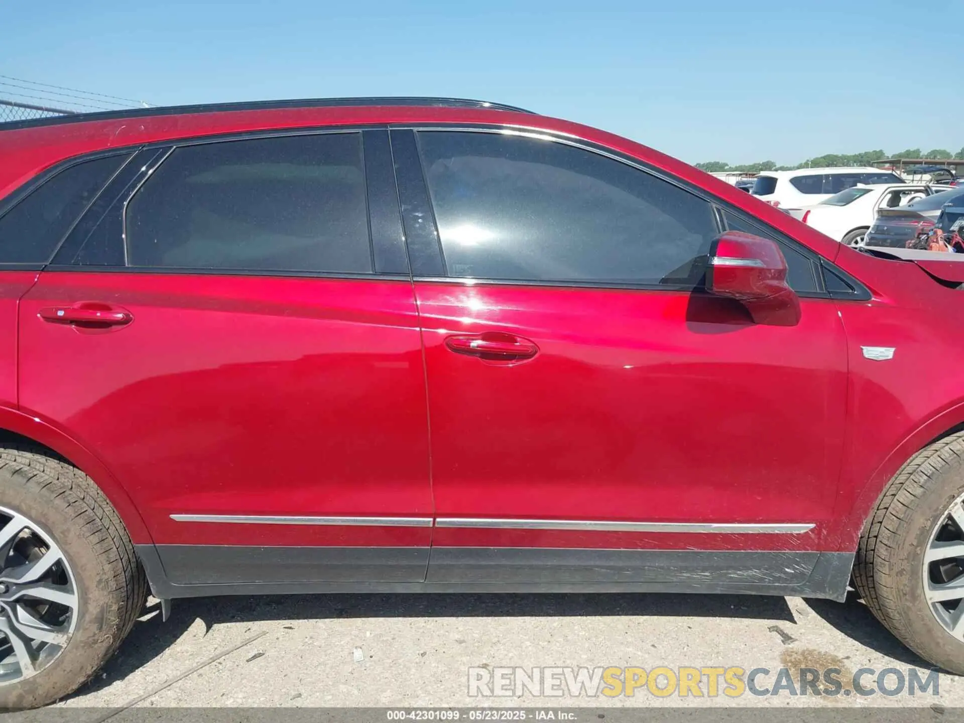 13 Photograph of a damaged car 1GYKNHRS2MZ201245 CADILLAC XT5 2021