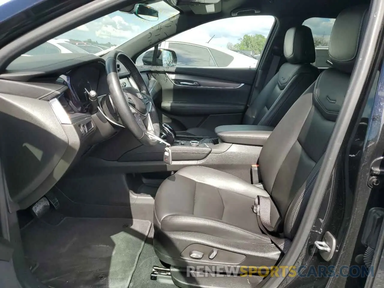 7 Photograph of a damaged car 1GYKNAR46NZ144896 CADILLAC XT5 2022