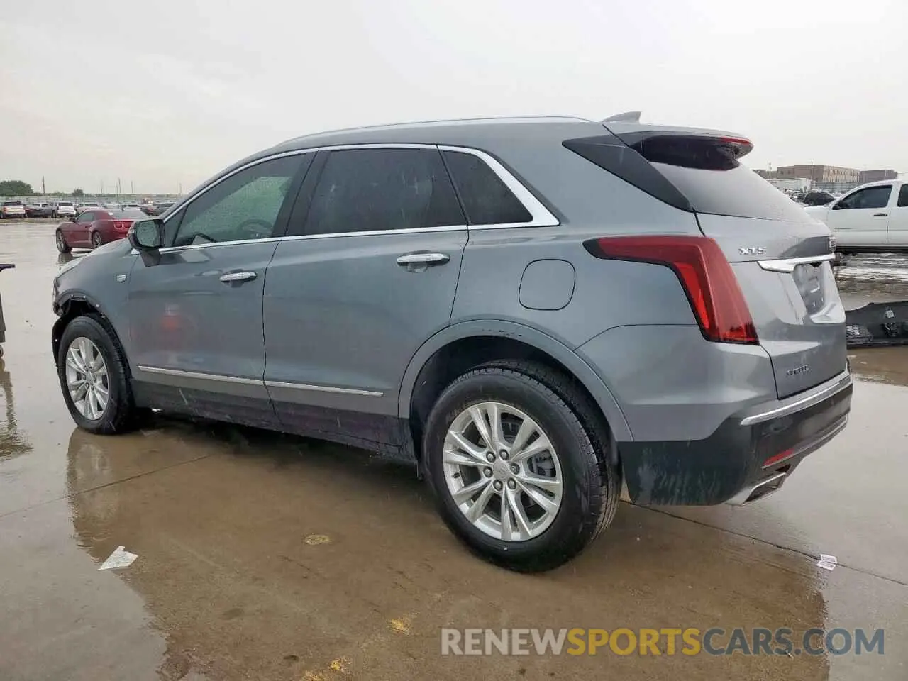2 Photograph of a damaged car 1GYKNAR47NZ116377 CADILLAC XT5 2022