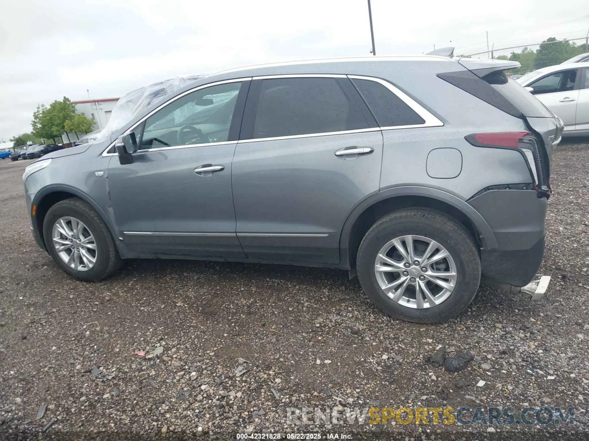14 Photograph of a damaged car 1GYKNBR4XNZ113088 CADILLAC XT5 2022