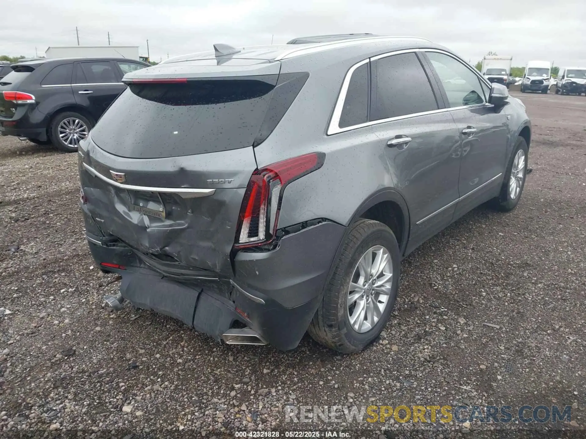 4 Photograph of a damaged car 1GYKNBR4XNZ113088 CADILLAC XT5 2022