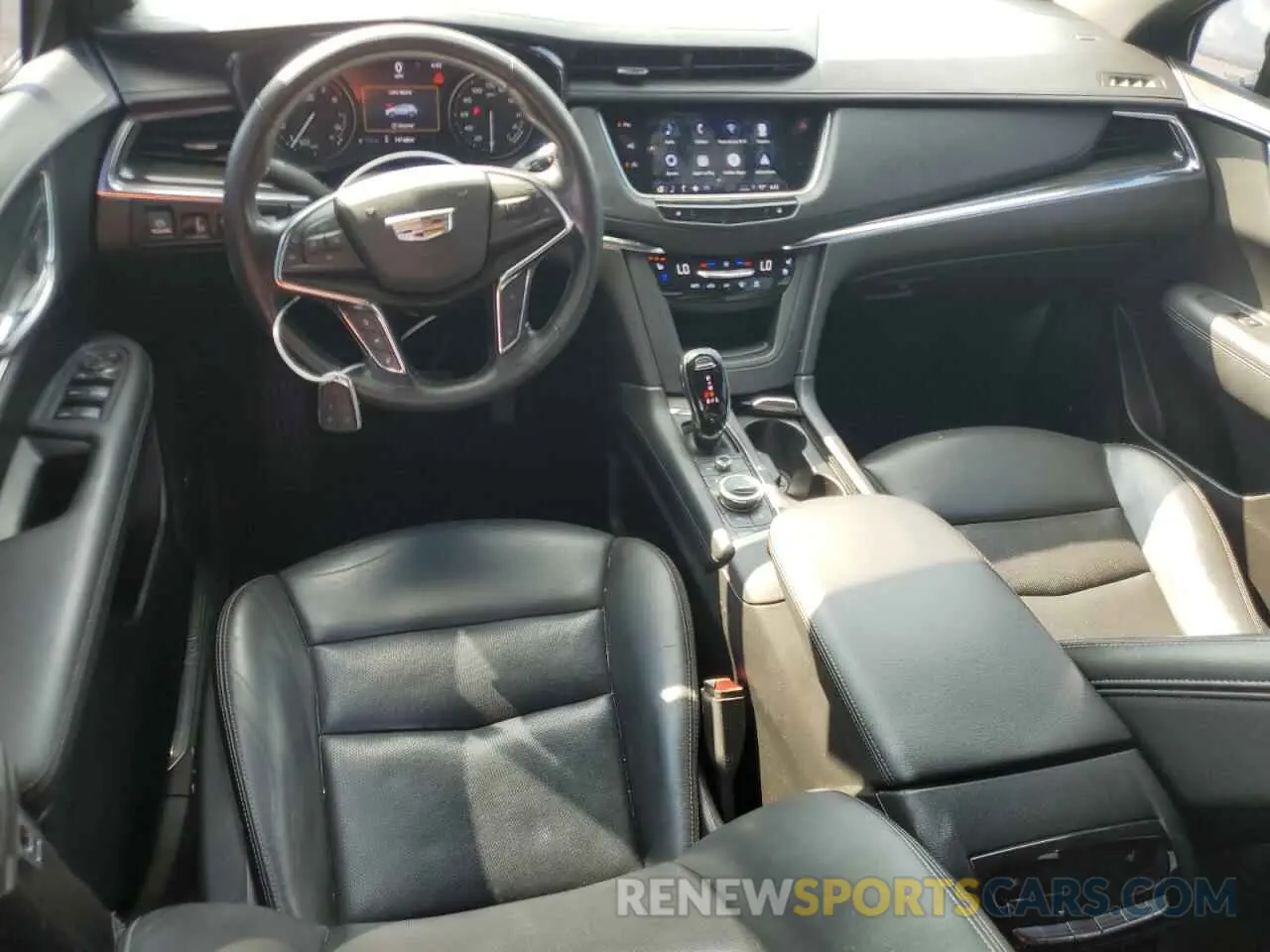 8 Photograph of a damaged car 1GYKNCRS7NZ101131 CADILLAC XT5 2022