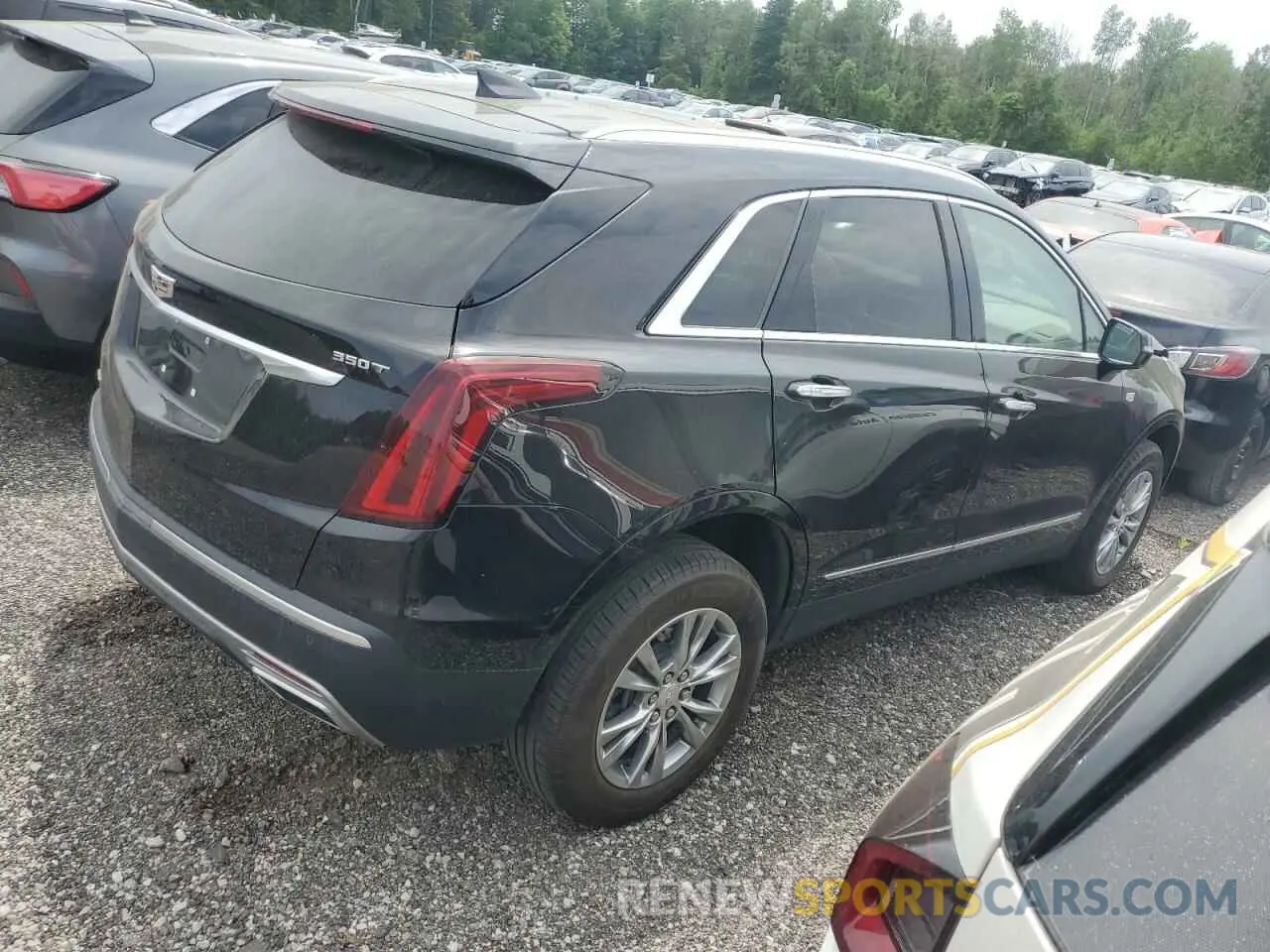 3 Photograph of a damaged car 1GYKNDR47NZ111097 CADILLAC XT5 2022