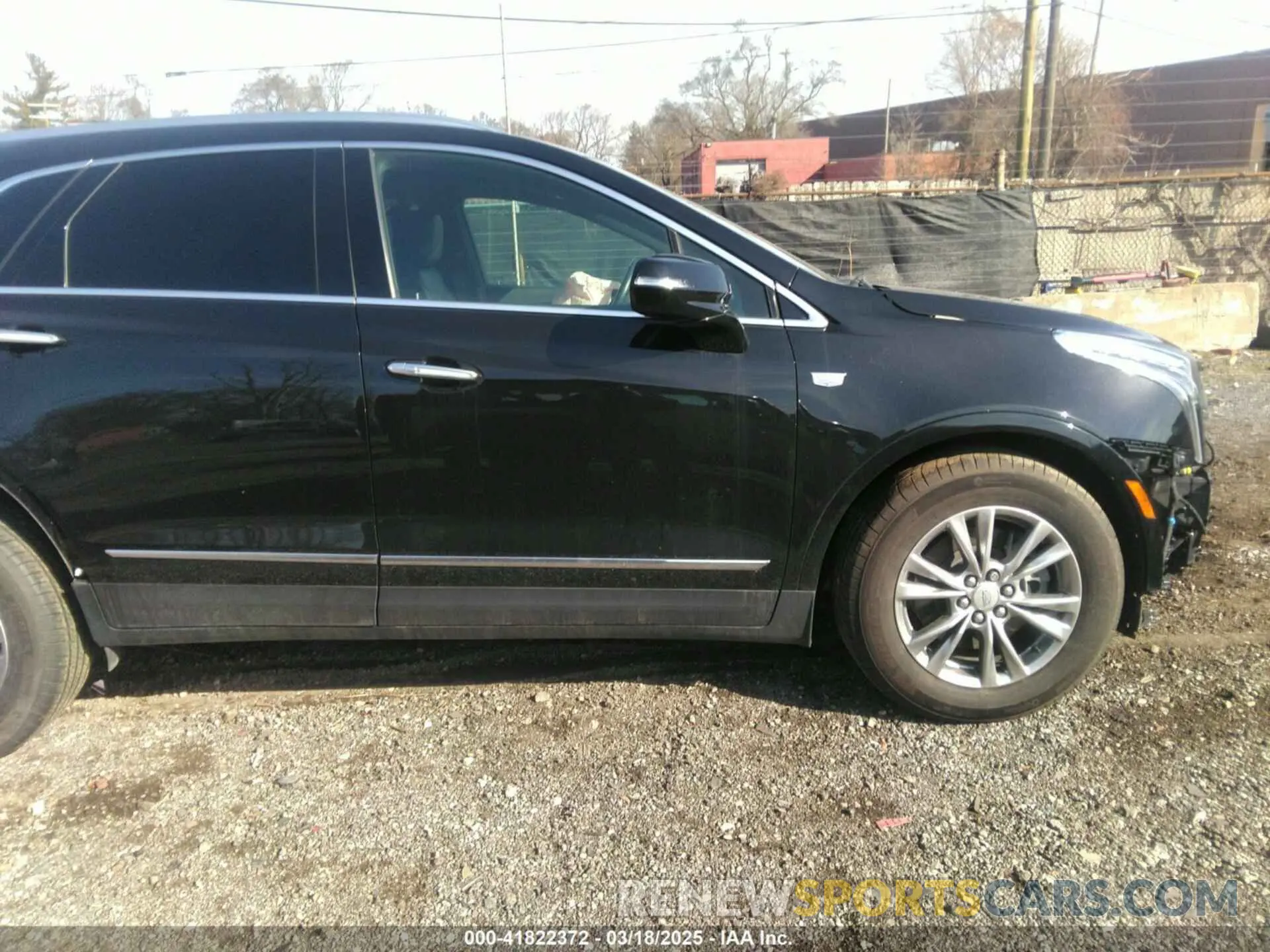 13 Photograph of a damaged car 1GYKNDR4XNZ164098 CADILLAC XT5 2022