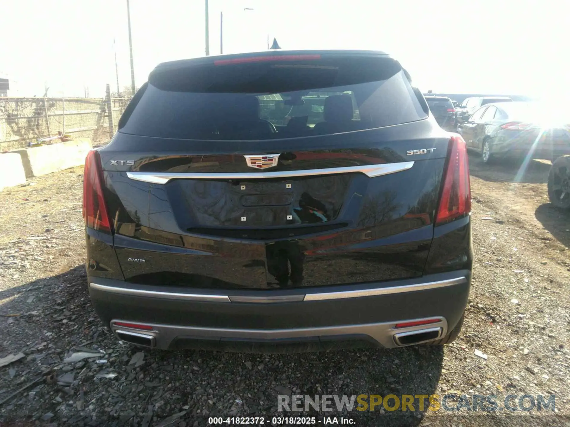 16 Photograph of a damaged car 1GYKNDR4XNZ164098 CADILLAC XT5 2022