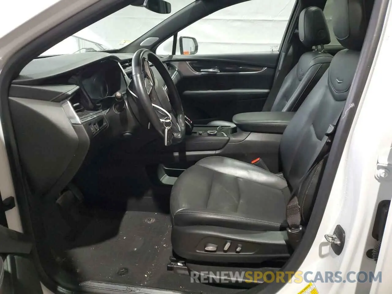 7 Photograph of a damaged car 1GYKNDRS1NZ108680 CADILLAC XT5 2022