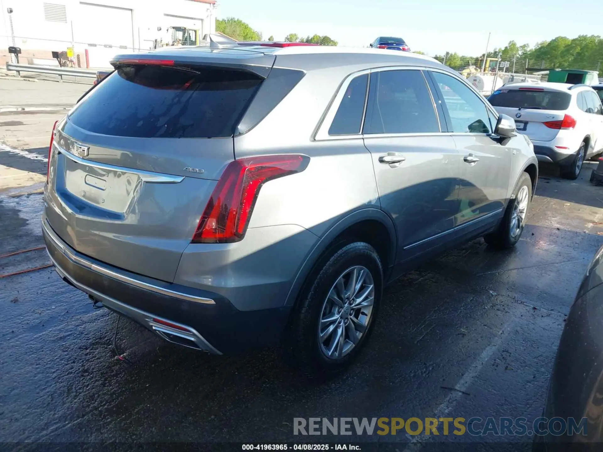 4 Photograph of a damaged car 1GYKNDRS3NZ106378 CADILLAC XT5 2022