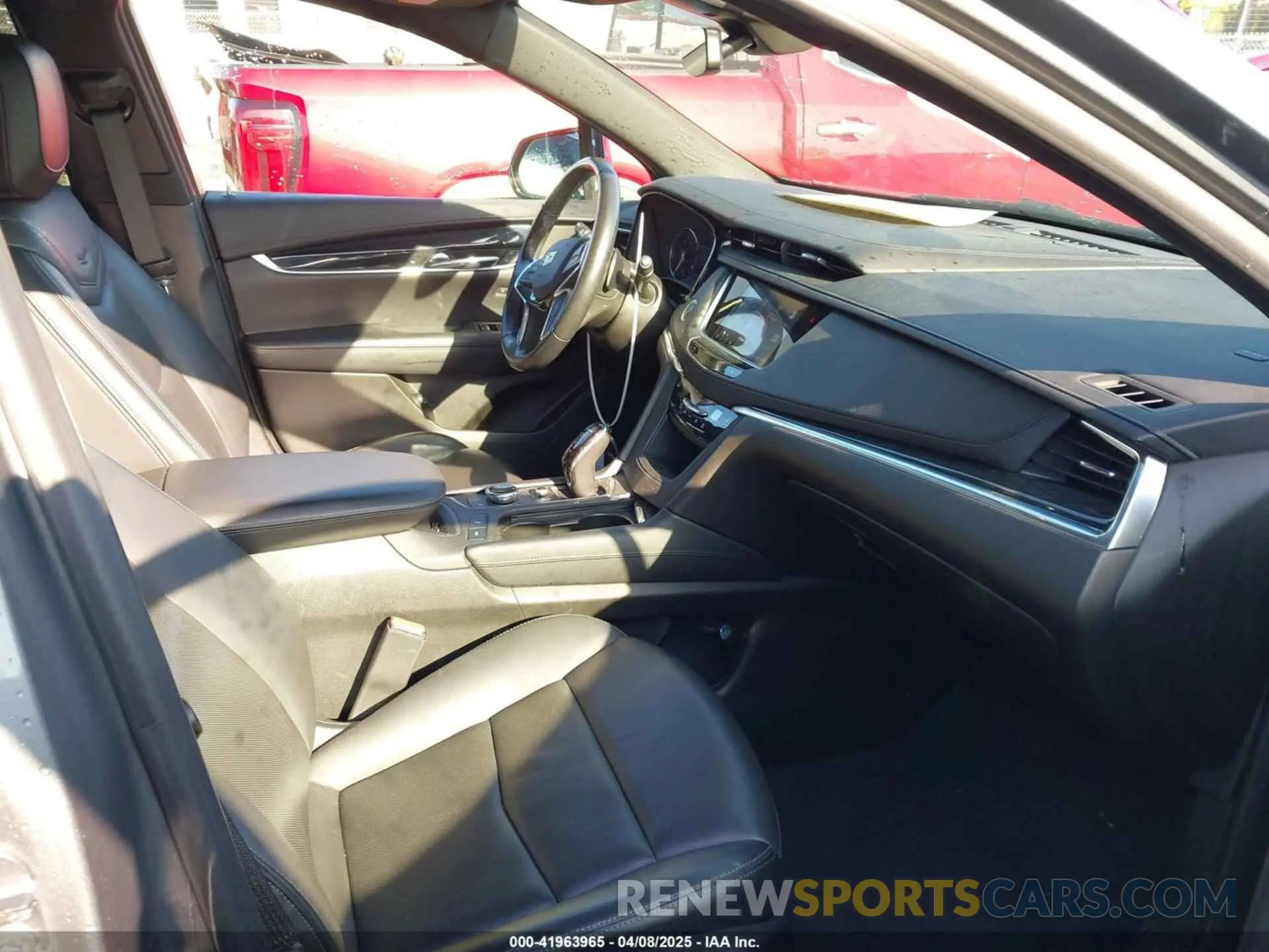 5 Photograph of a damaged car 1GYKNDRS3NZ106378 CADILLAC XT5 2022