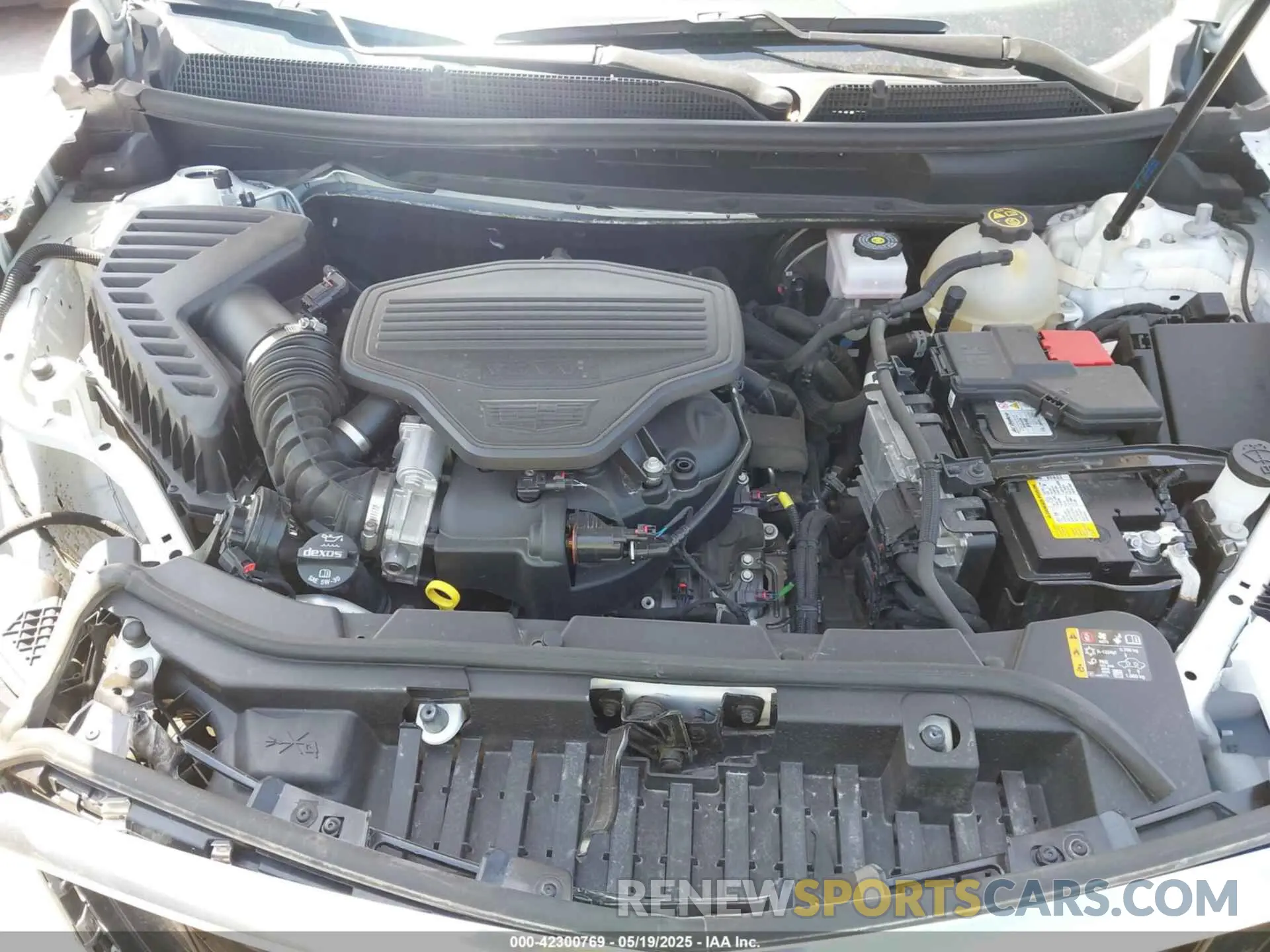 10 Photograph of a damaged car 1GYKNDRS7NZ155485 CADILLAC XT5 2022