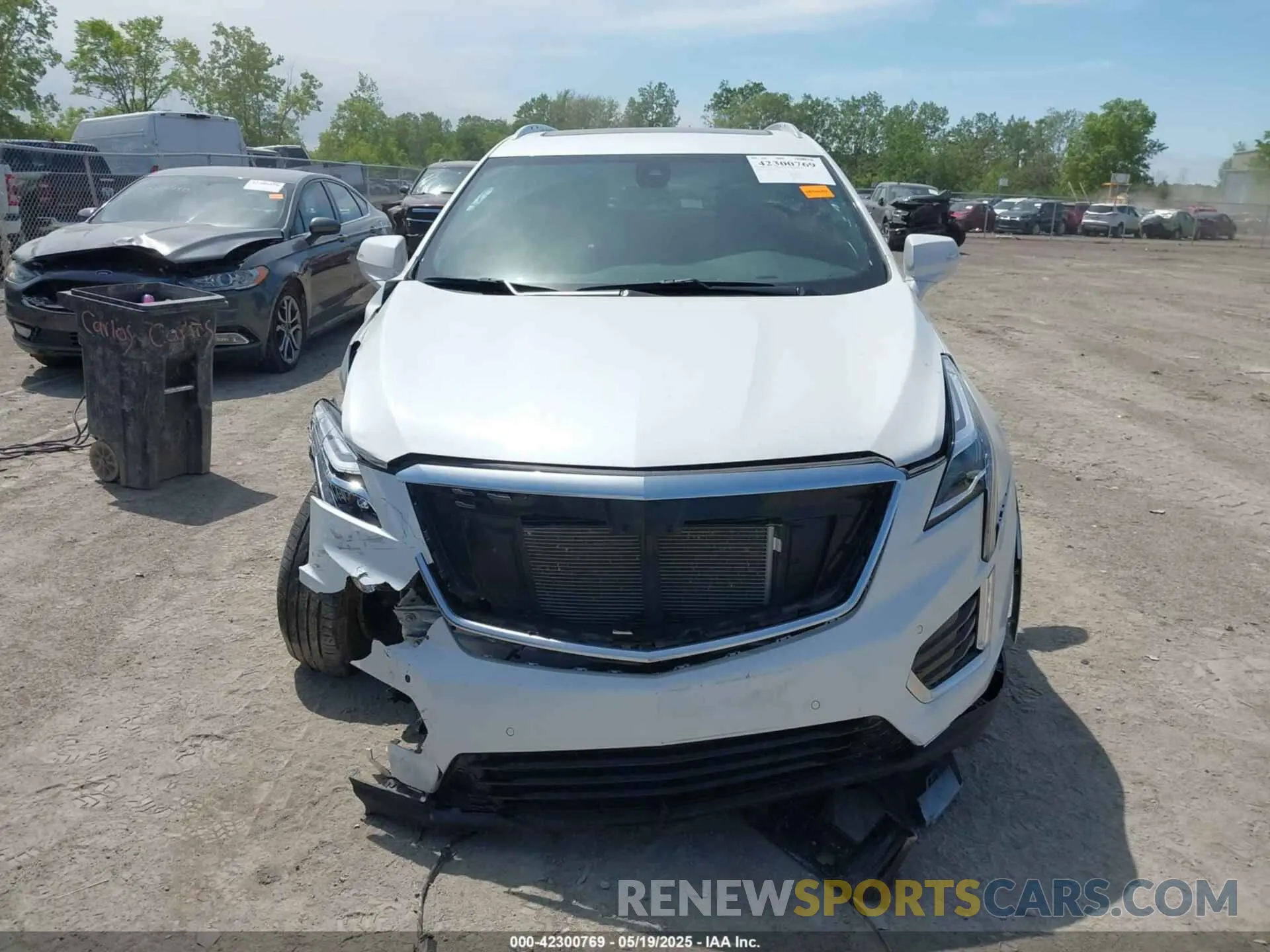 13 Photograph of a damaged car 1GYKNDRS7NZ155485 CADILLAC XT5 2022