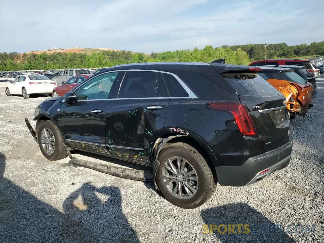 2 Photograph of a damaged car 1GYKNDRS8NZ114427 CADILLAC XT5 2022