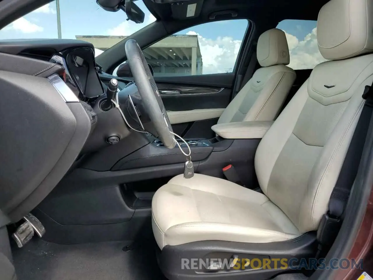 7 Photograph of a damaged car 1GYKNGRS1NZ177886 CADILLAC XT5 2022