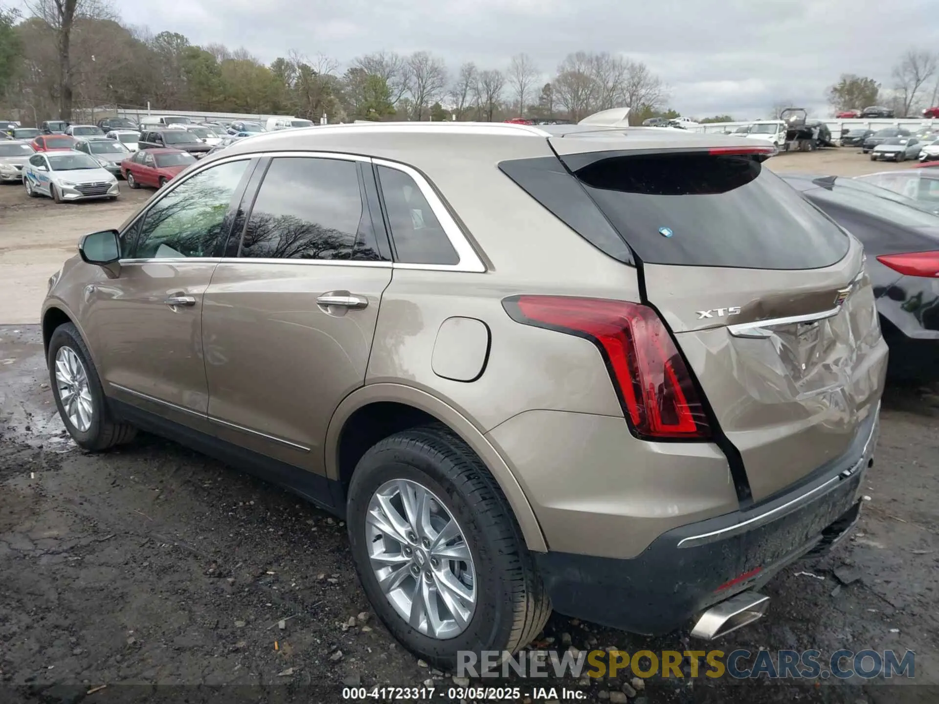 3 Photograph of a damaged car 1GYKNAR45PZ140440 CADILLAC XT5 2023
