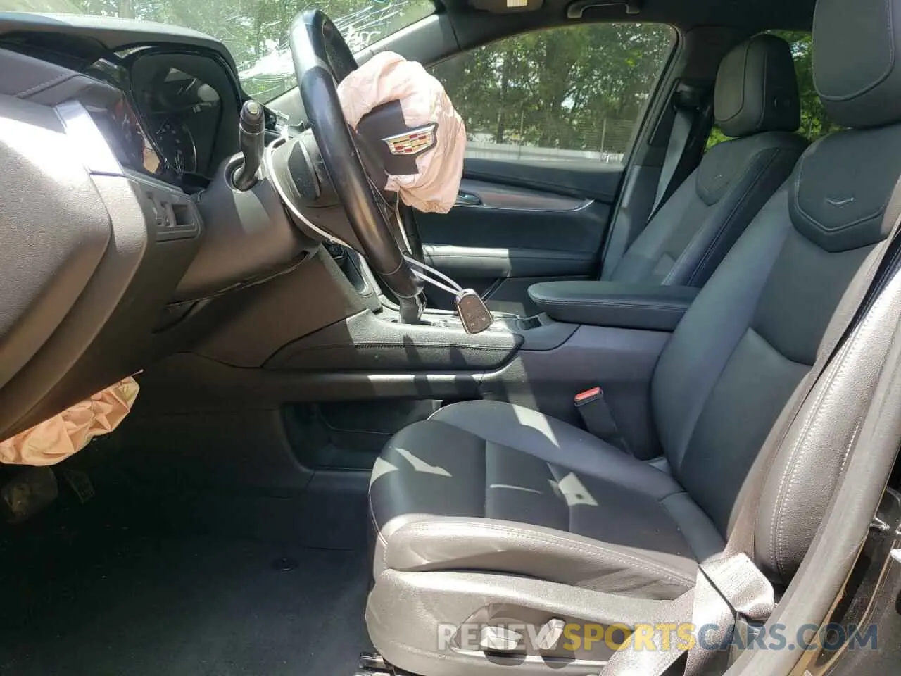 7 Photograph of a damaged car 1GYKNAR46PZ106118 CADILLAC XT5 2023