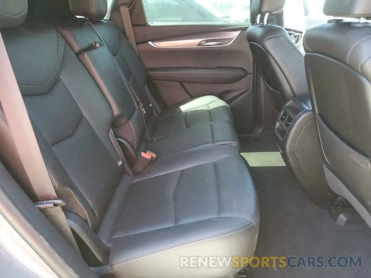 11 Photograph of a damaged car 1GYKNAR46PZ129317 CADILLAC XT5 2023