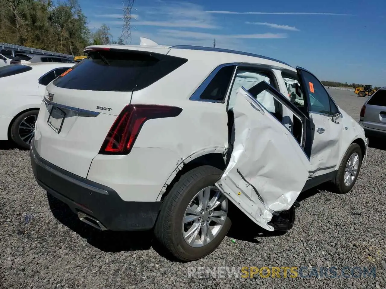 3 Photograph of a damaged car 1GYKNBR43PZ195913 CADILLAC XT5 2023