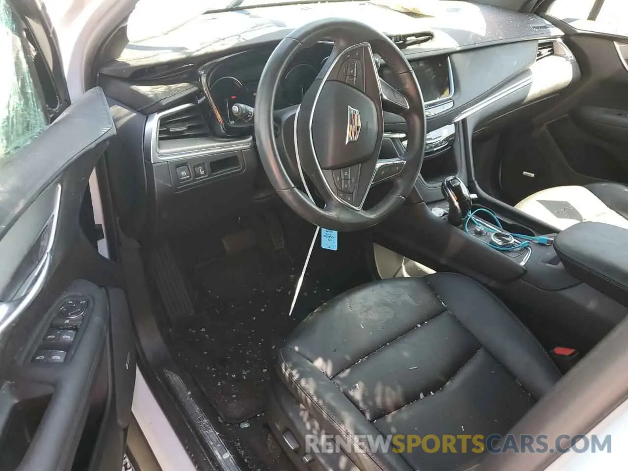 8 Photograph of a damaged car 1GYKNBR43PZ195913 CADILLAC XT5 2023
