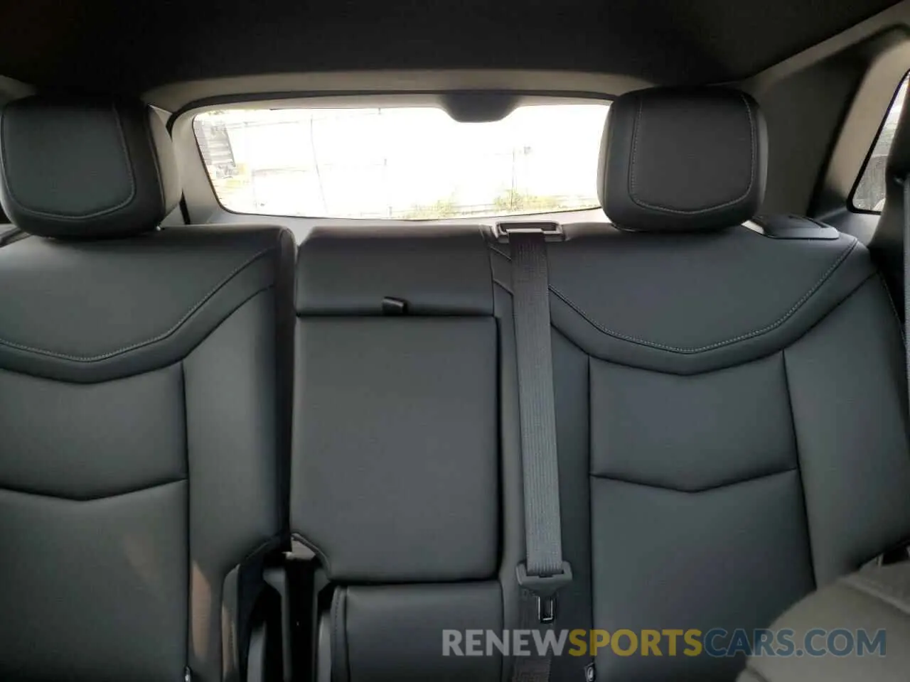 10 Photograph of a damaged car 1GYKNBR4XPZ116978 CADILLAC XT5 2023