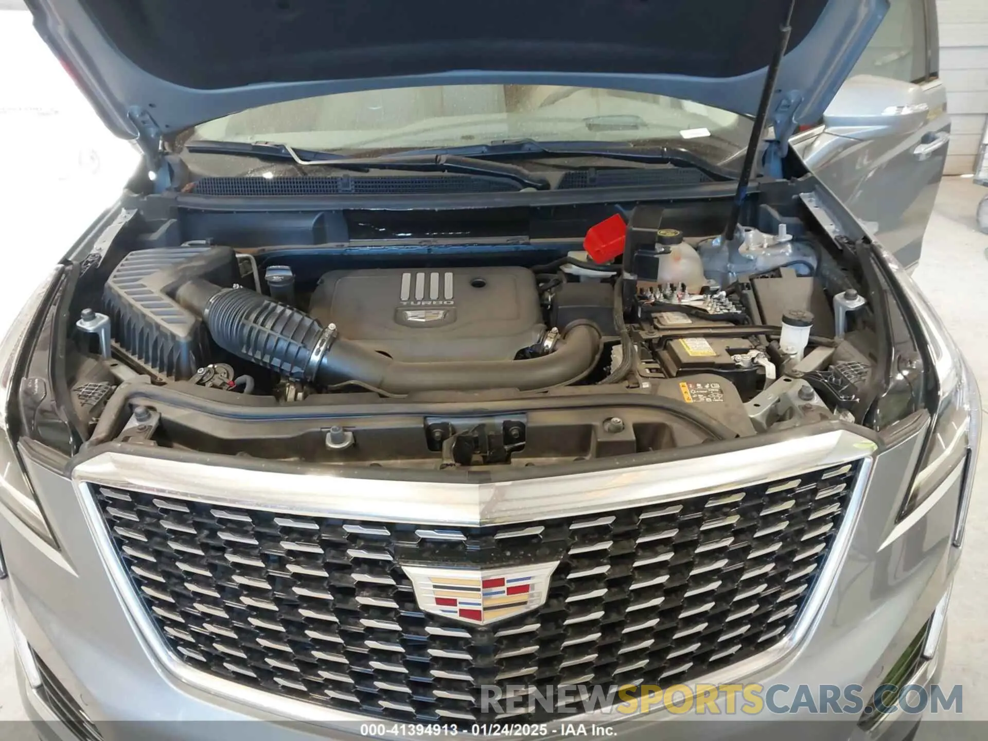 10 Photograph of a damaged car 1GYKNCR42PZ178252 CADILLAC XT5 2023