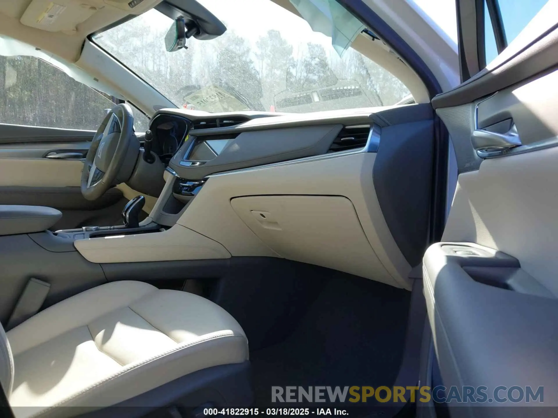 5 Photograph of a damaged car 1GYKNCR46PZ110617 CADILLAC XT5 2023