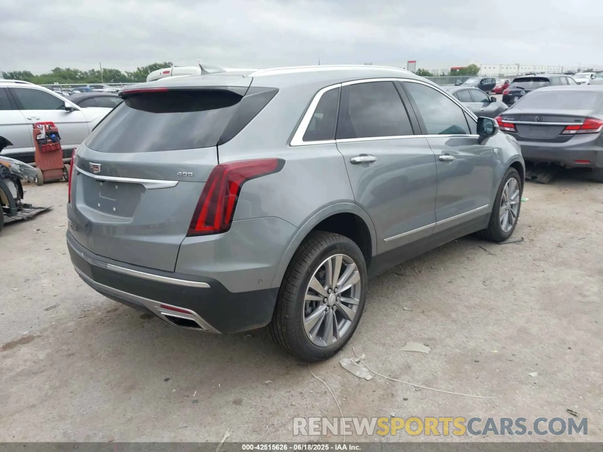 4 Photograph of a damaged car 1GYKNCRS2PZ203892 CADILLAC XT5 2023