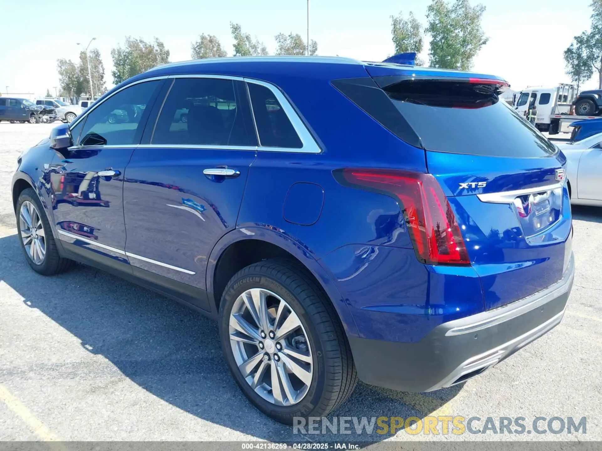 3 Photograph of a damaged car 1GYKNCRS3PZ176654 CADILLAC XT5 2023
