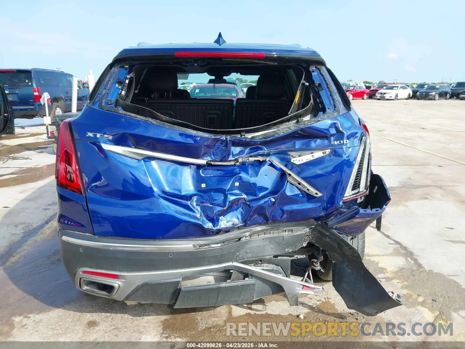 16 Photograph of a damaged car 1GYKNCRS4PZ151486 CADILLAC XT5 2023