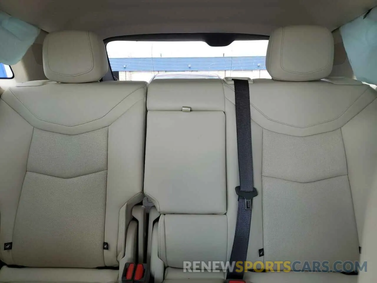 10 Photograph of a damaged car 1GYKNCRS5PZ173528 CADILLAC XT5 2023