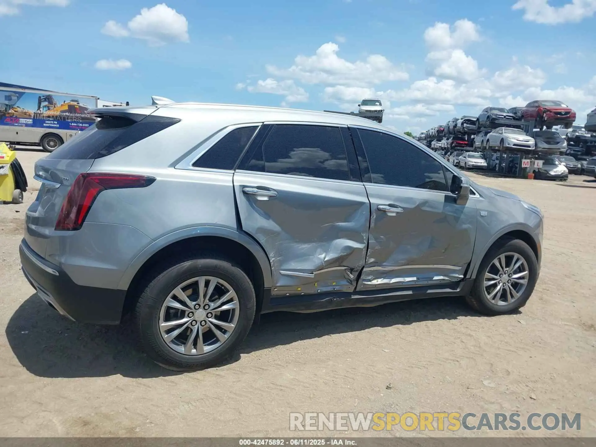 12 Photograph of a damaged car 1GYKNCRS6PZ151361 CADILLAC XT5 2023