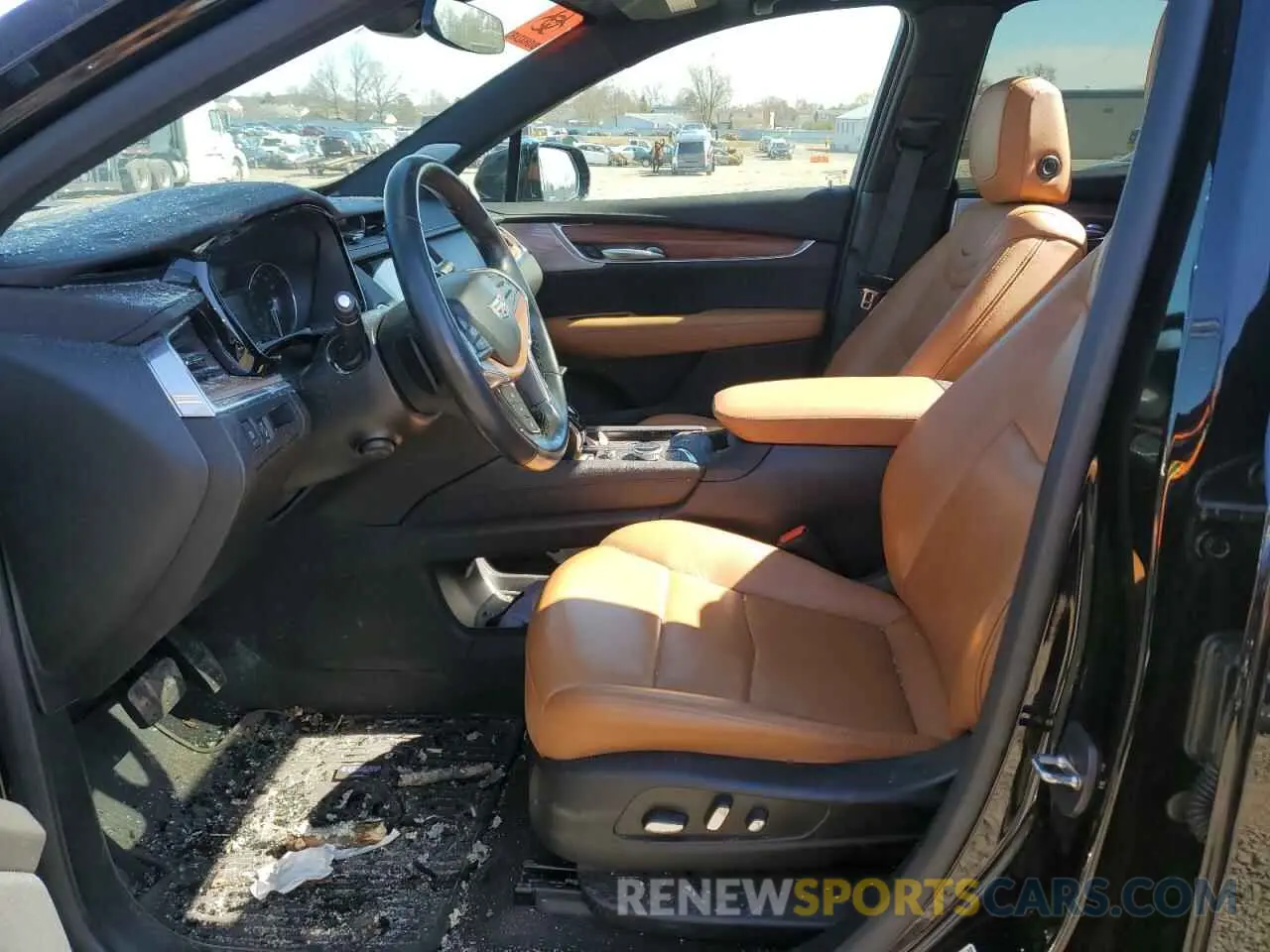 7 Photograph of a damaged car 1GYKNDR42PZ192562 CADILLAC XT5 2023