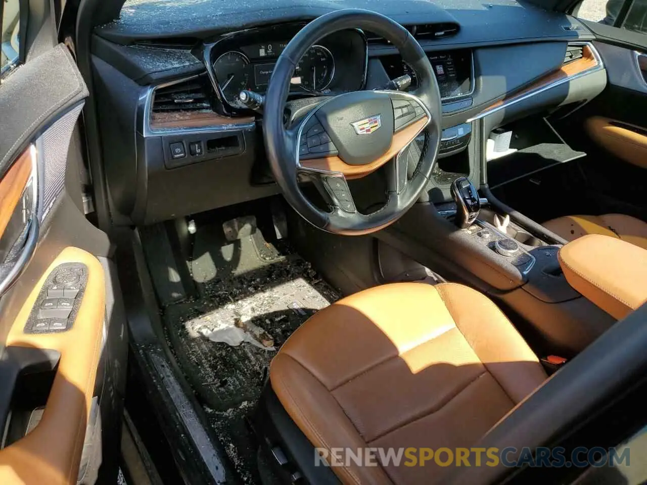 8 Photograph of a damaged car 1GYKNDR42PZ192562 CADILLAC XT5 2023
