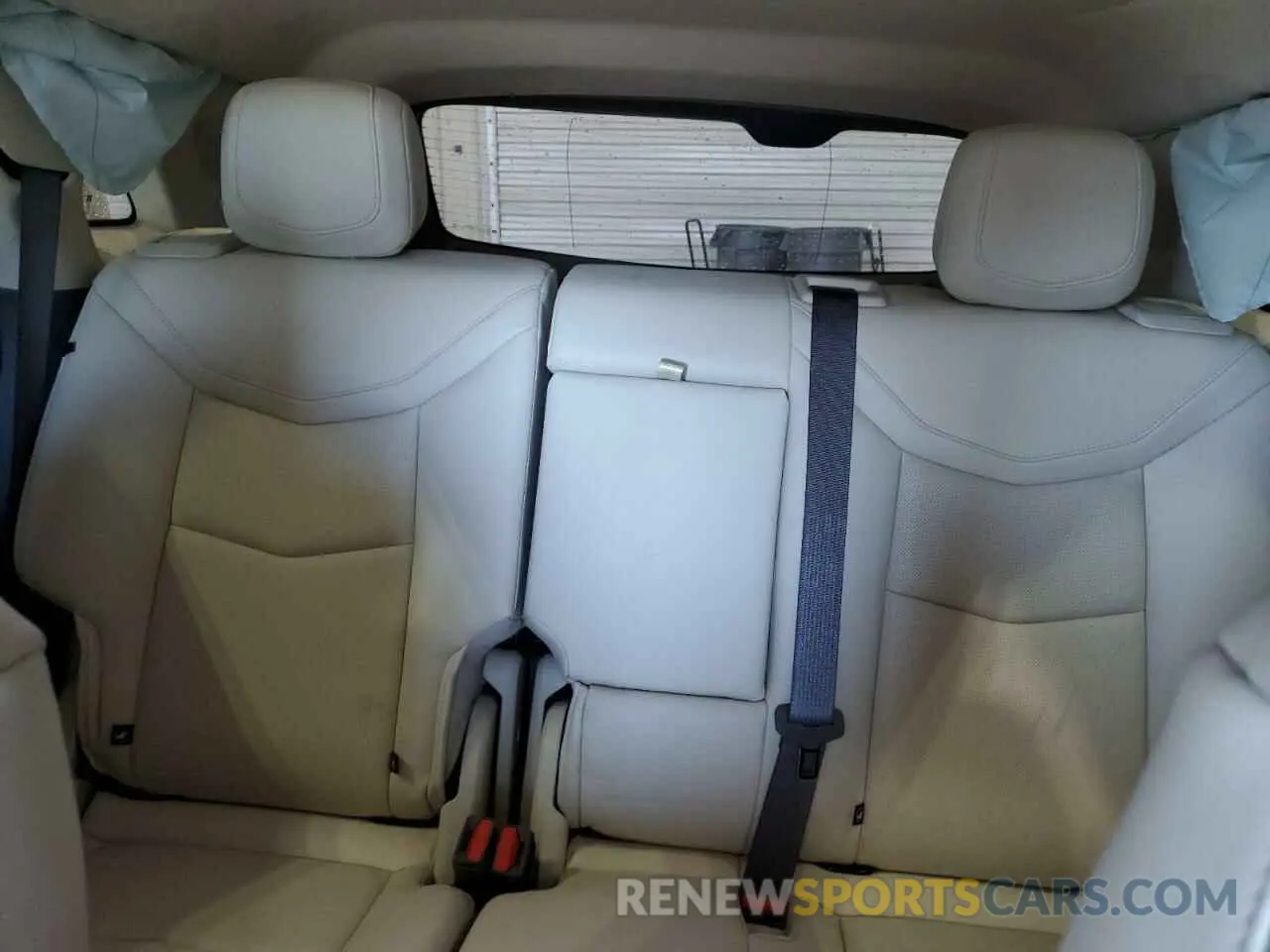 10 Photograph of a damaged car 1GYKNDR45PZ161788 CADILLAC XT5 2023