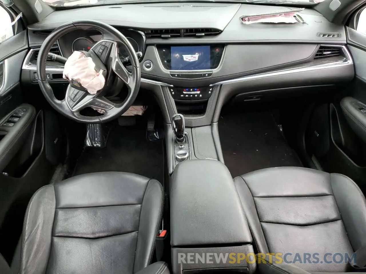 8 Photograph of a damaged car 1GYKNDRS2PZ155834 CADILLAC XT5 2023