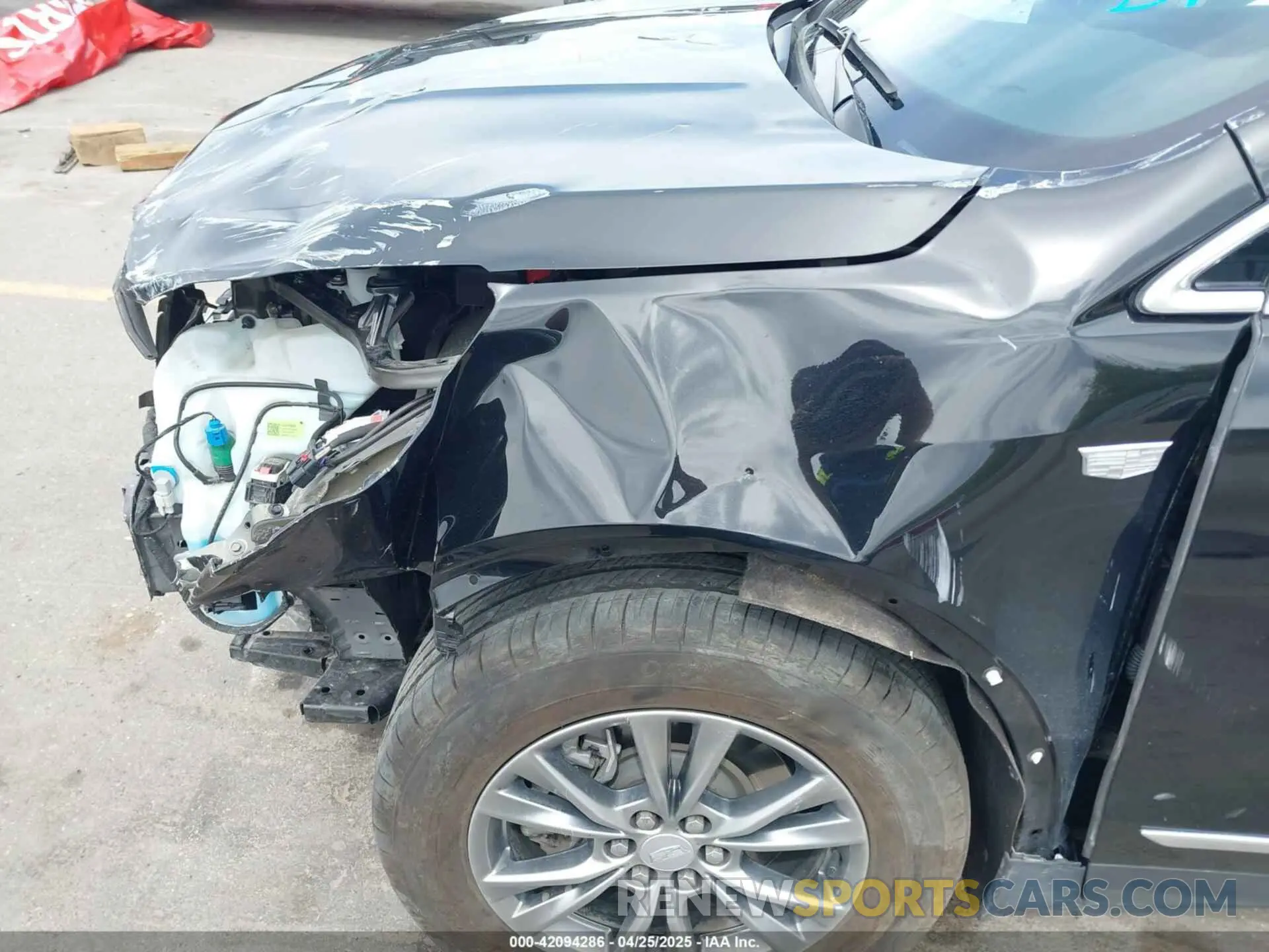 19 Photograph of a damaged car 1GYKNDRS2PZ207186 CADILLAC XT5 2023